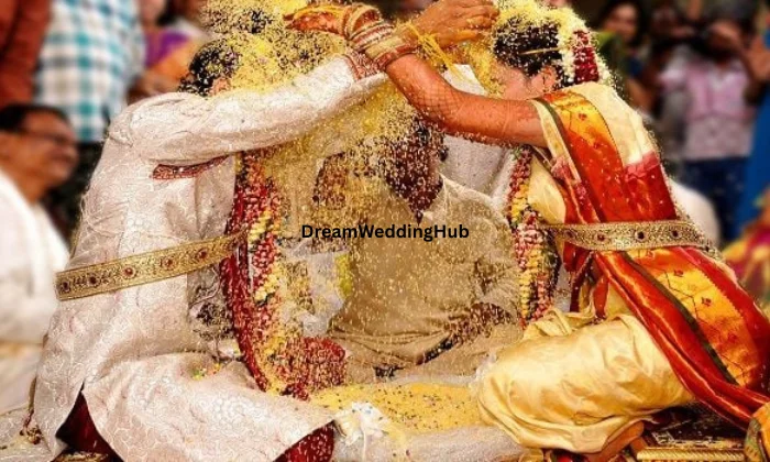 Dress Style  RT Street